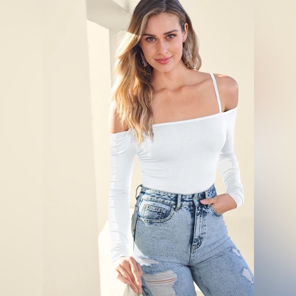 VENUS Tops - Venus White Long Sleeve Bodysuit